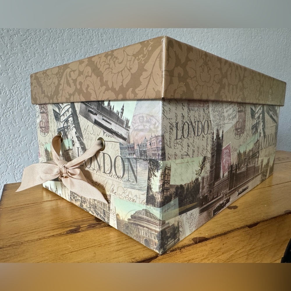 London Storage Box - Picture 13 of 15
